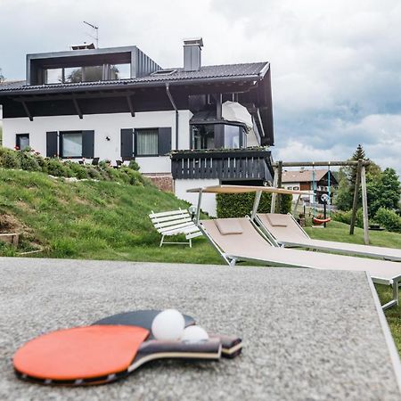 Lisis Loggia Lägenhet Nova Ponente Exteriör bild