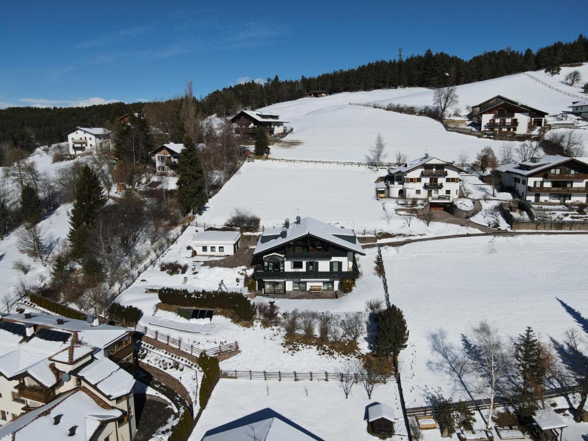 Lisis Loggia Lägenhet Nova Ponente Exteriör bild