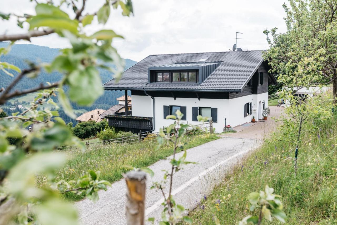 Lisis Loggia Lägenhet Nova Ponente Exteriör bild